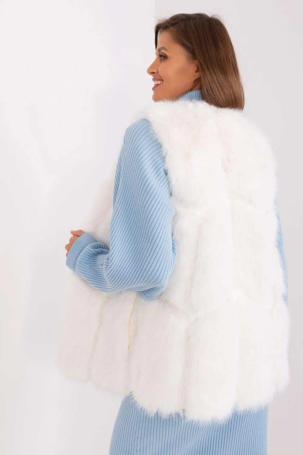 Chic Faux Fur Gilet: Your Essential Wardrobe Staple