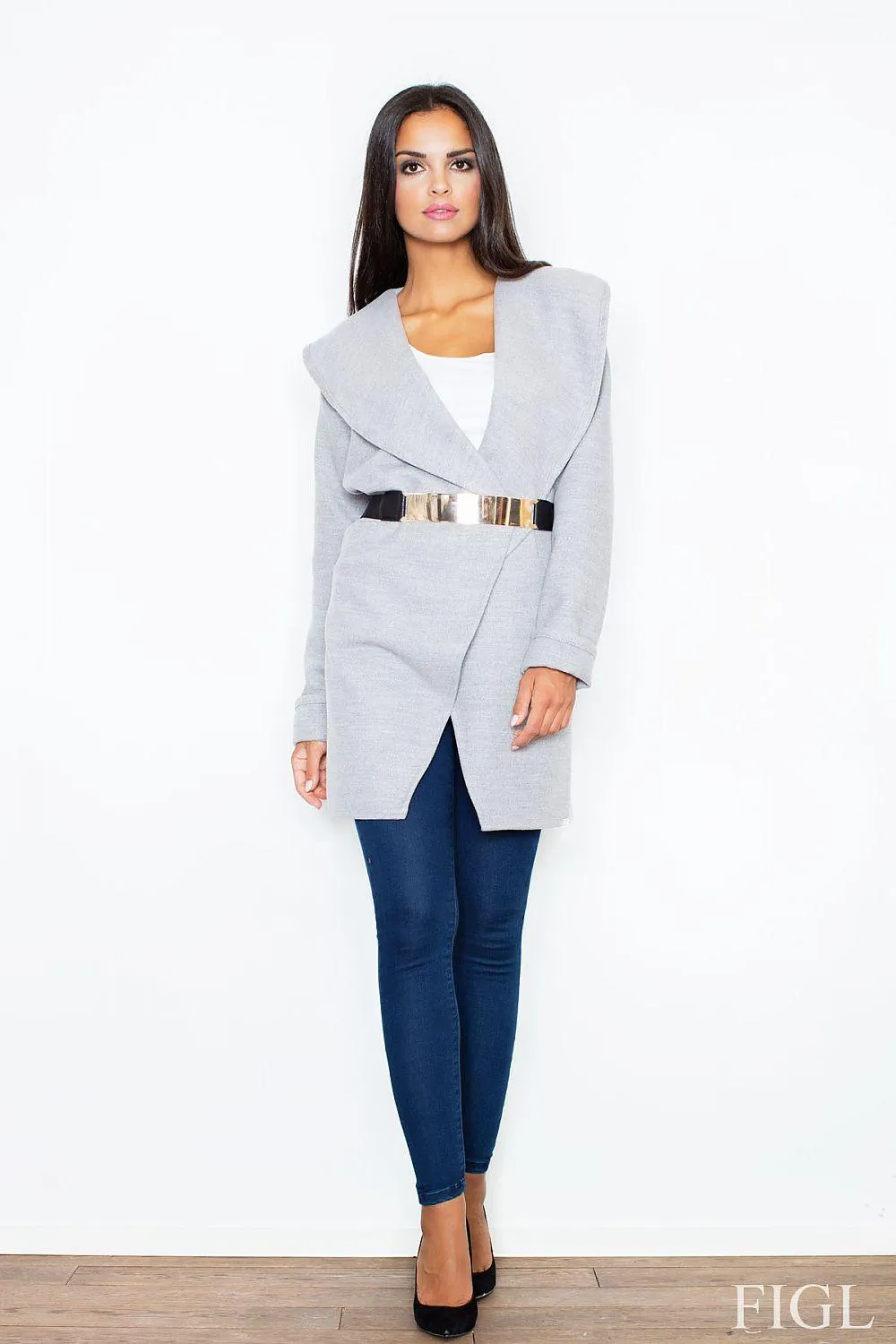 Chic Knitwear Coat with Luxurious Golden Belt Buckle - Trendsetting Outerwear