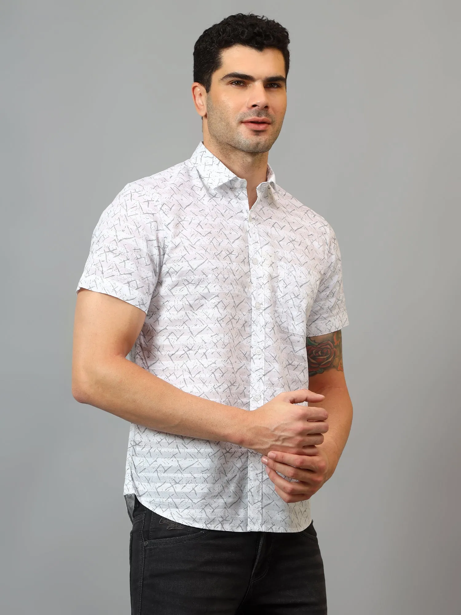 Men's White Casual Abstract Print Half sleeve Shirt