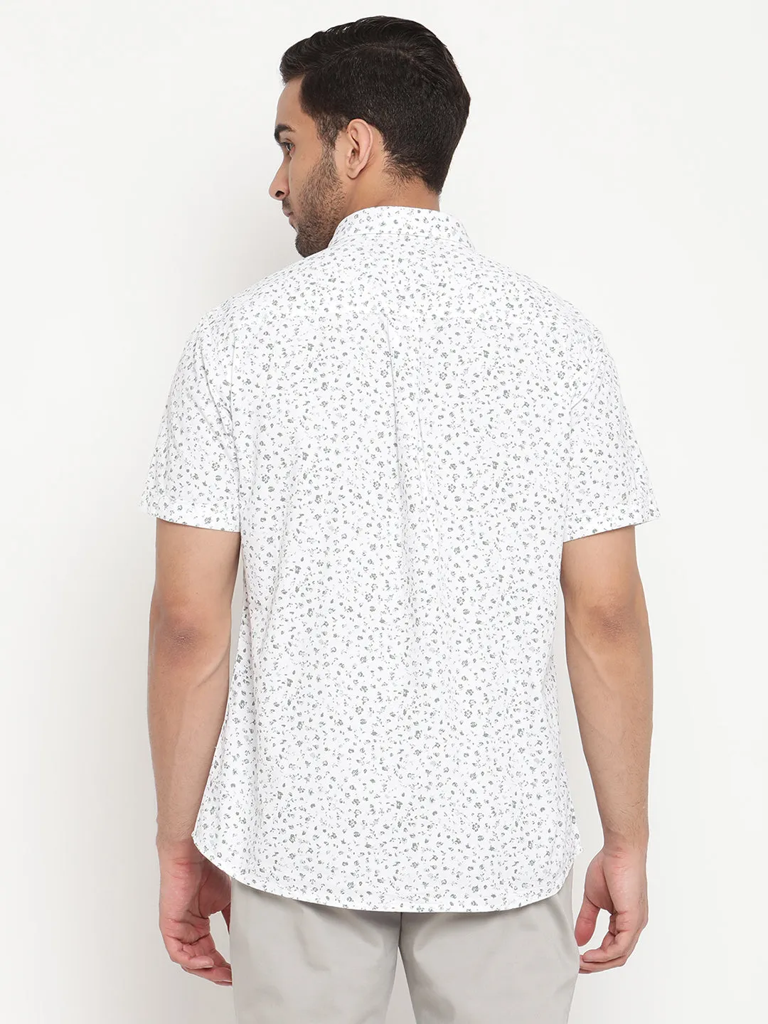 Men's White Casual Floral Print Half Sleeve Shirt