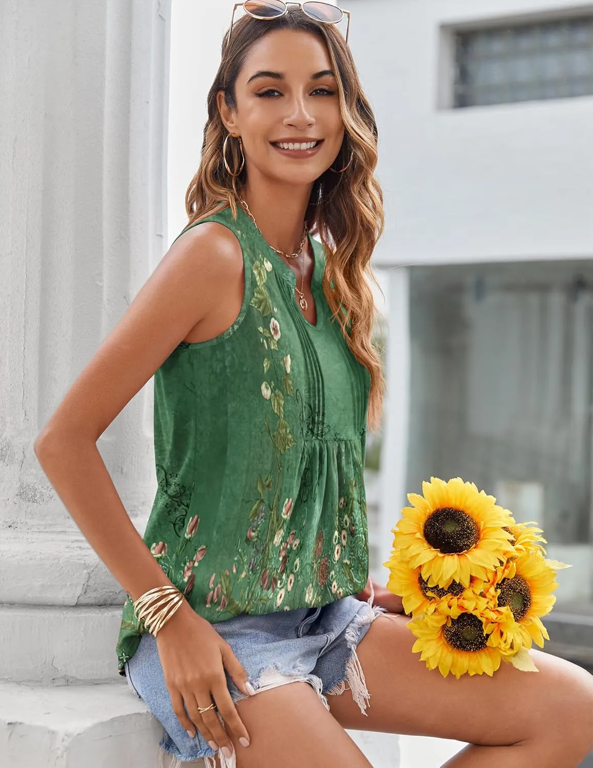 Zeagoo Tank Tops Pleated V Neck Floral Solid Loose Fit Tops