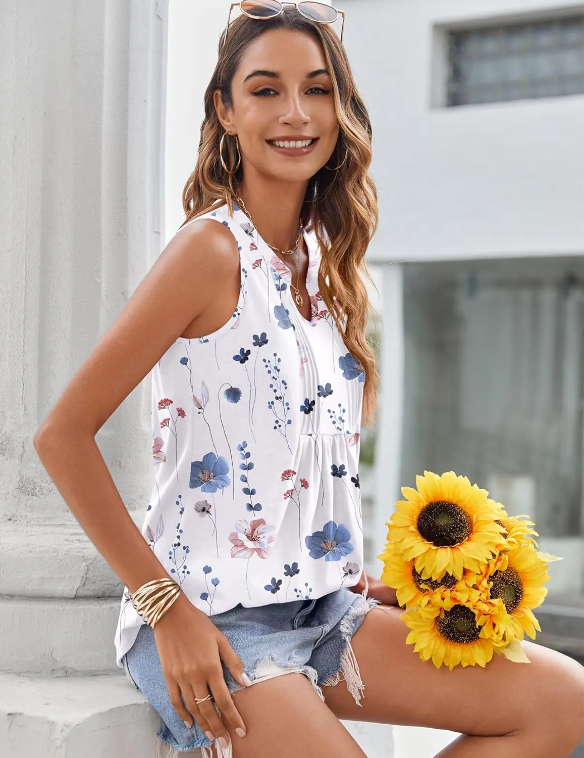 Zeagoo Tank Tops Pleated V Neck Floral Solid Loose Fit Tops