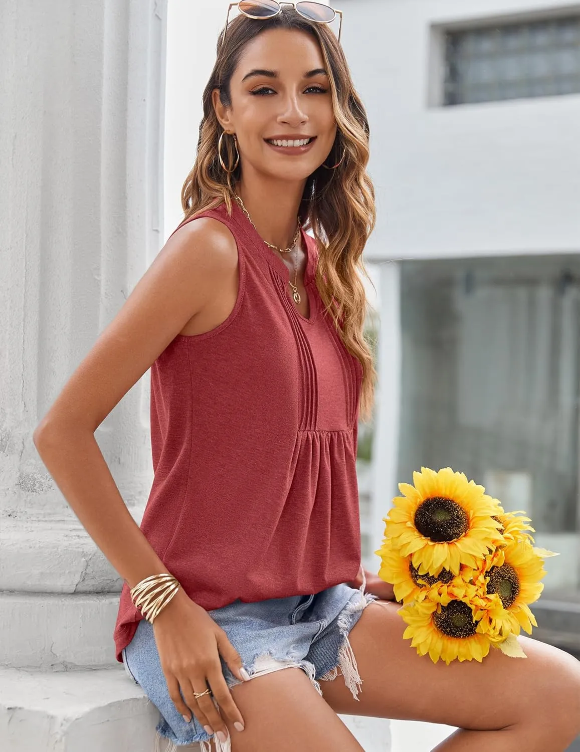 Zeagoo Tank Tops Pleated V Neck Floral Solid Loose Fit Tops